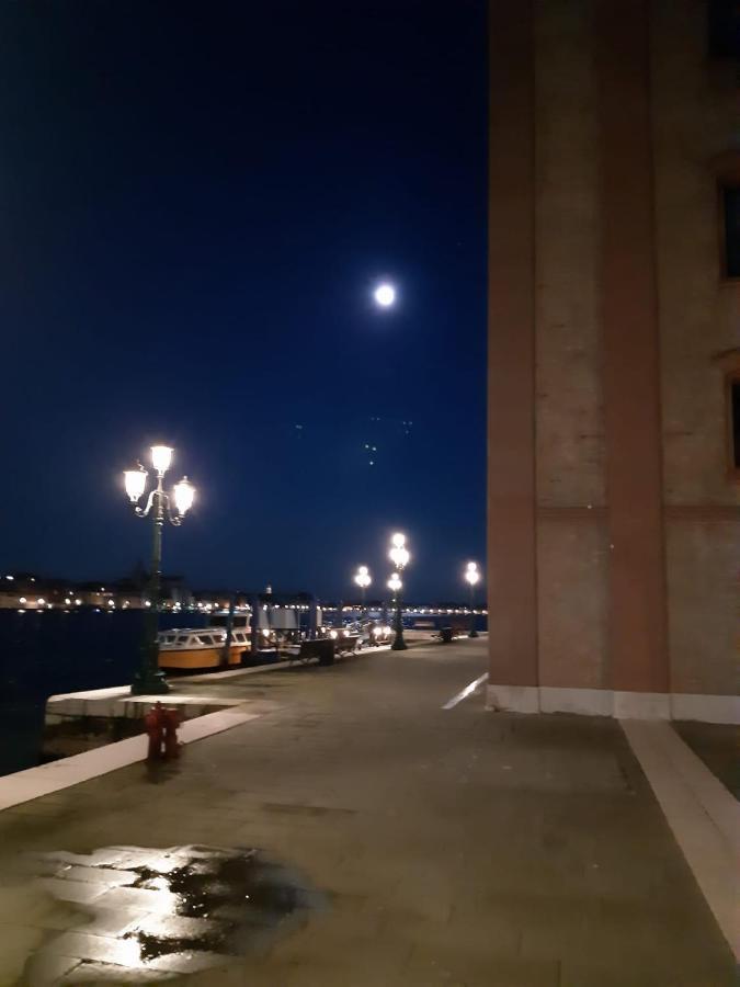 Giudecca Molino Stucky Apartment Венеция Екстериор снимка